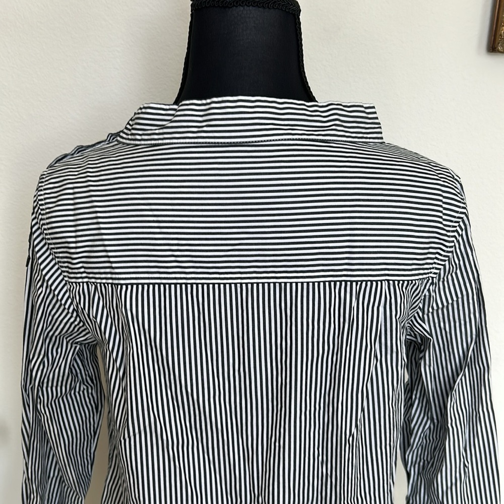 JCREW WOMENS NAVY AND WHITE STRIPED LONG SLEEVE POPLIN TOP 100% COTTON - Picture 4 of 9